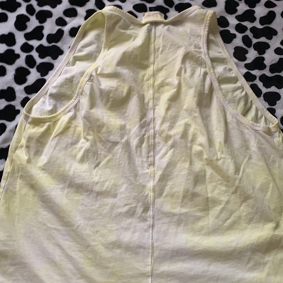UNIVERSAL THREADS WOMENS YELLOW TYEDYE TOP - Picture 5 of 6